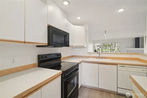 23628 55th Place S Kent WA 98032