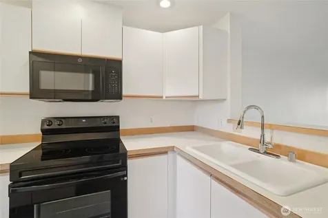 23628 55th Place S Kent WA 98032