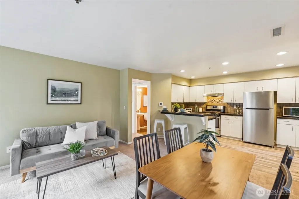 16219 Northup Way Bellevue WA 98008