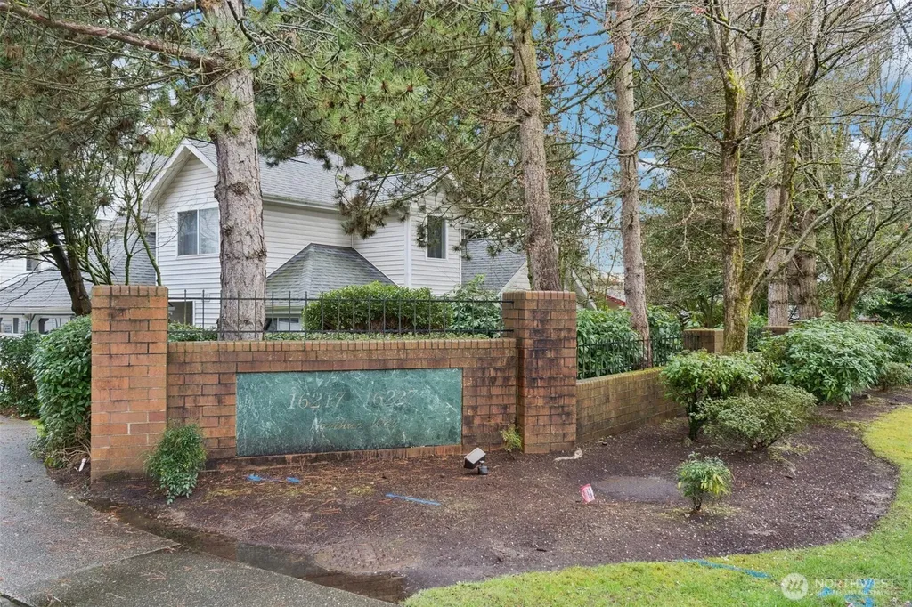 16219 Northup Way Bellevue WA 98008