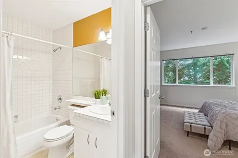 16219 Northup Way Bellevue WA 98008