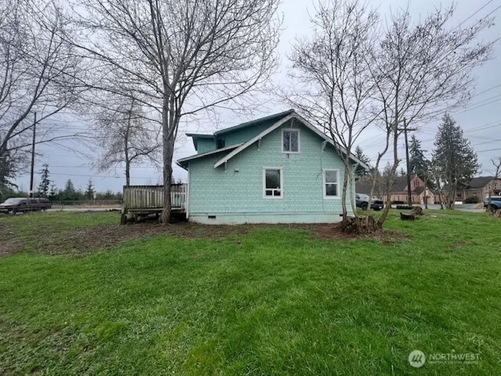 2323 99th Street E Tacoma WA 98445