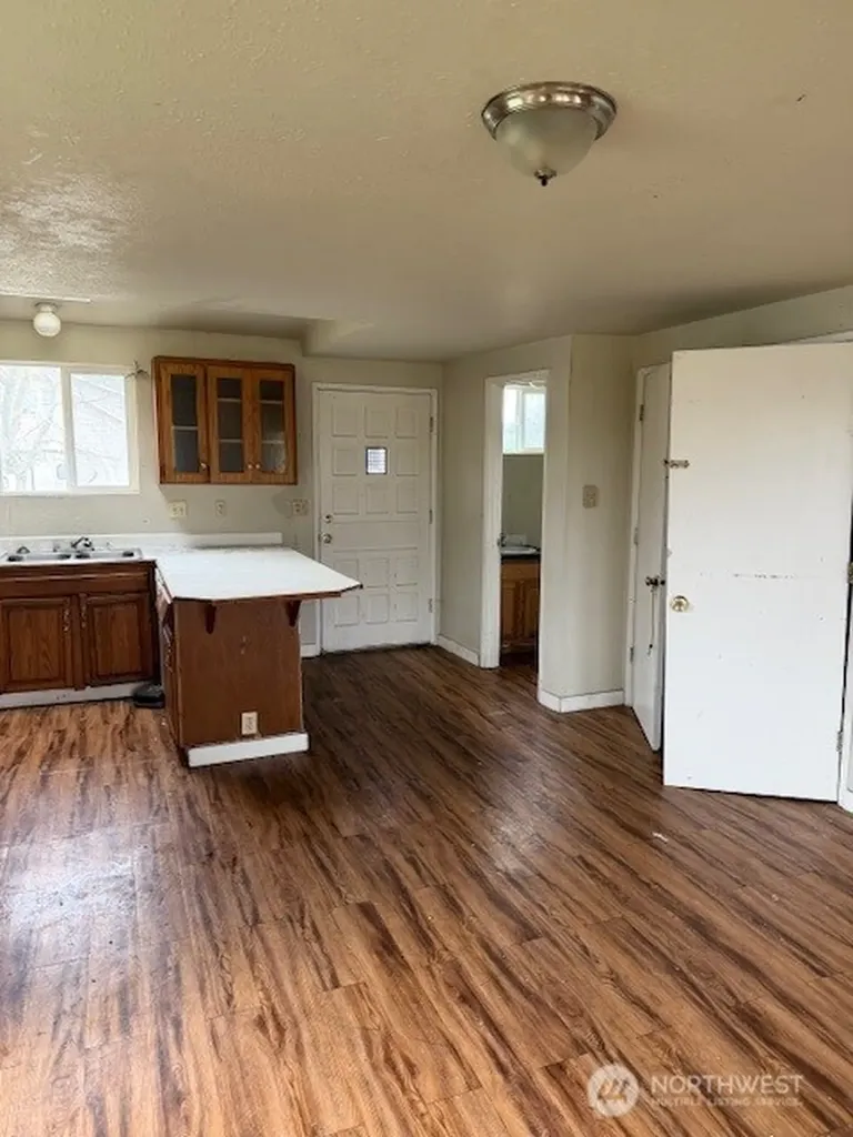 2323 99th Street E Tacoma WA 98445