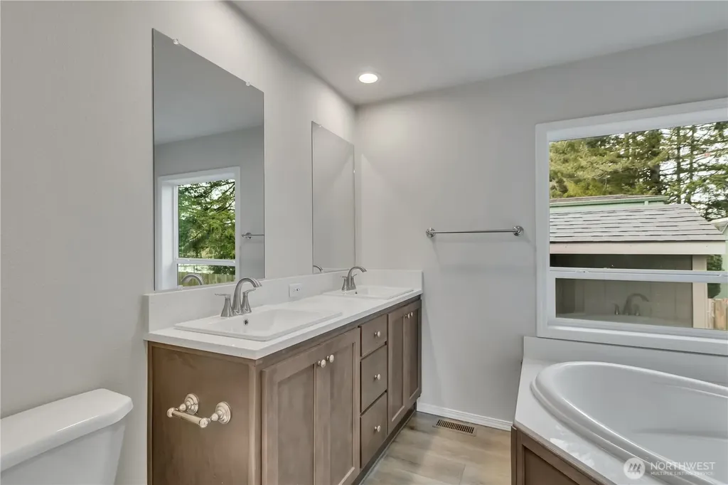 1111 Archwood Drive SW Olympia WA 98502
