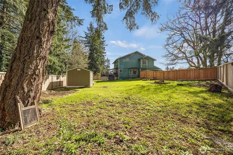 809 148th Street Ct E Tacoma WA 98445
