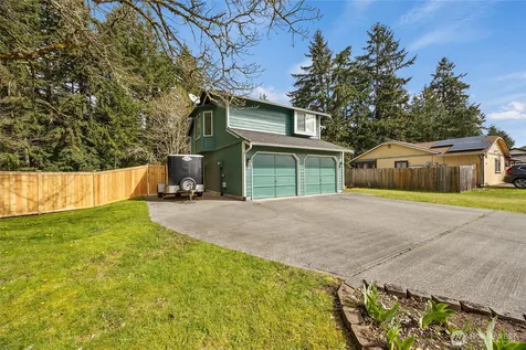 809 148th Street Ct E Tacoma WA 98445