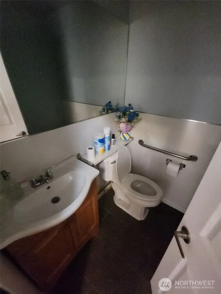 Bellevue WA 98007
