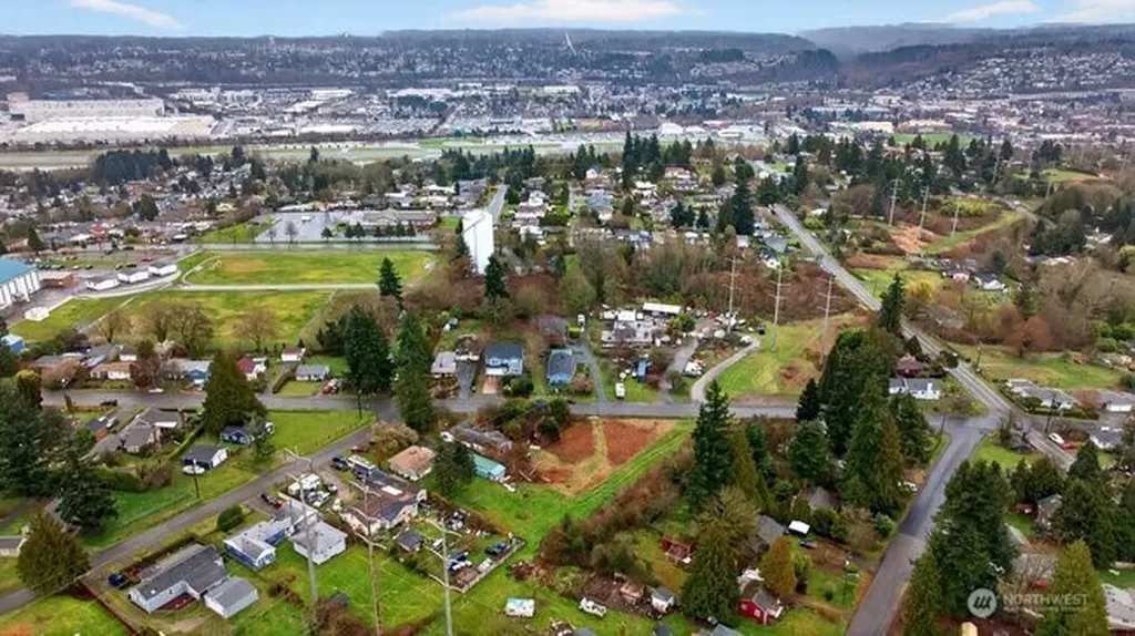 12511 80th Avenue S Seattle WA 98178