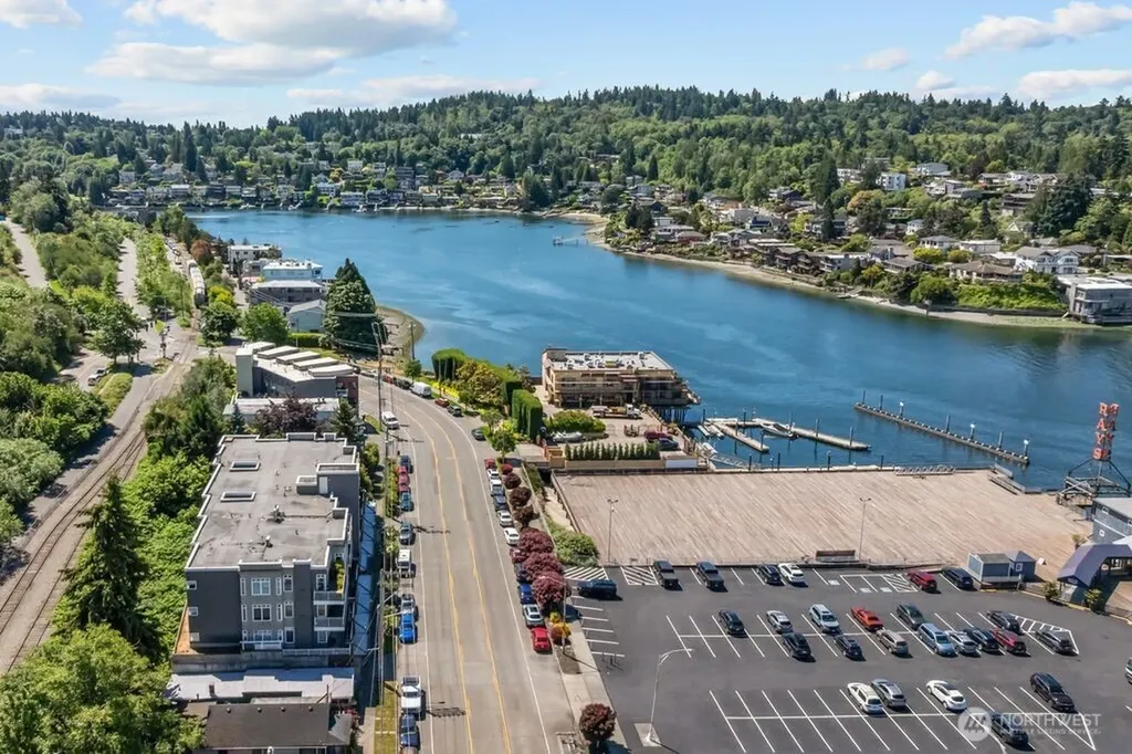 6044 Seaview Avenue NW Seattle WA 98107