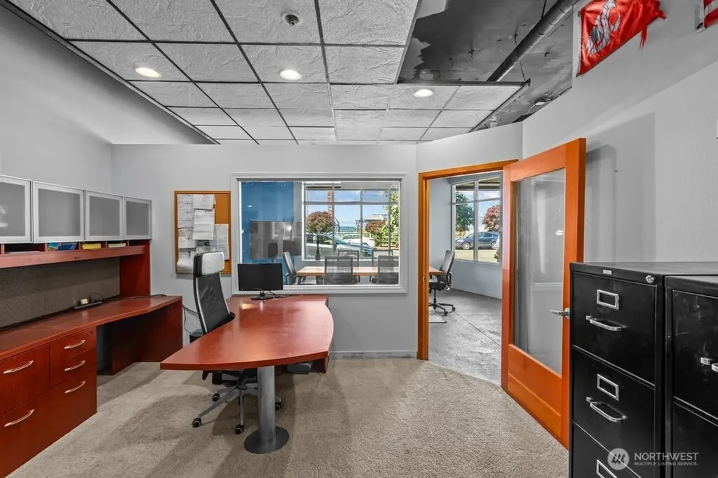 6044 Seaview Avenue NW Seattle WA 98107