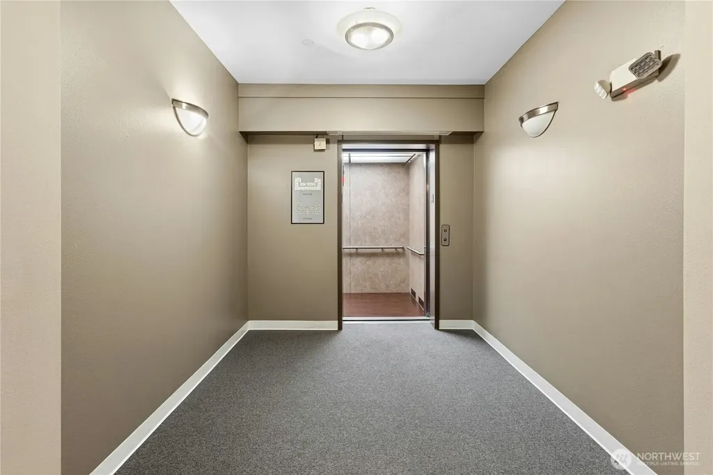 1736 10th Avenue NE Issaquah WA 98029