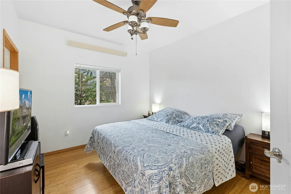 1736 10th Avenue NE Issaquah WA 98029