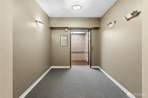 1736 10th Avenue NE Issaquah WA 98029