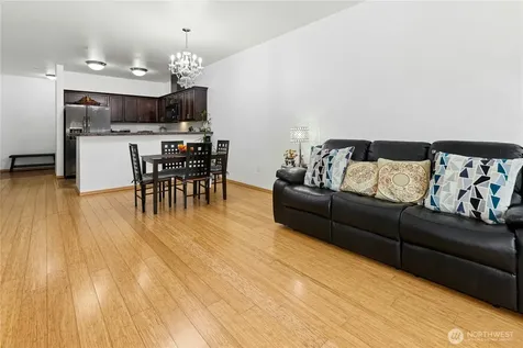 1736 10th Avenue NE Issaquah WA 98029