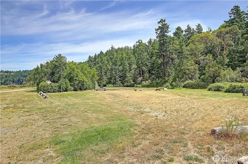 740 Commodore Lane Camano Island WA 98282