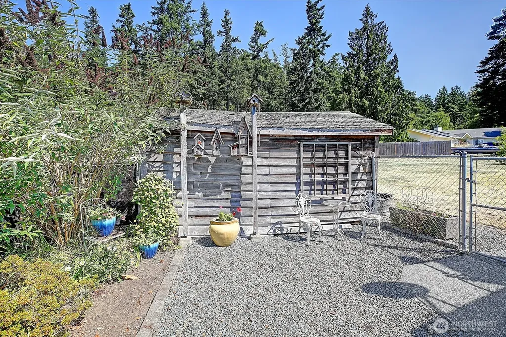 740 Commodore Lane Camano Island WA 98282