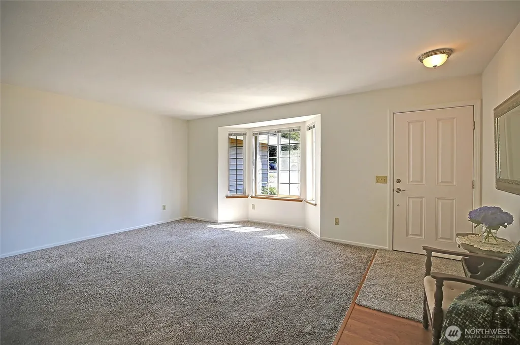 740 Commodore Lane Camano Island WA 98282