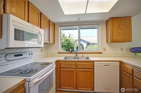 740 Commodore Lane Camano Island WA 98282