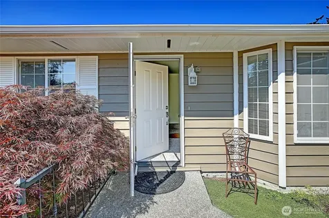 740 Commodore Lane Camano Island WA 98282