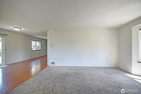740 Commodore Lane Camano Island WA 98282