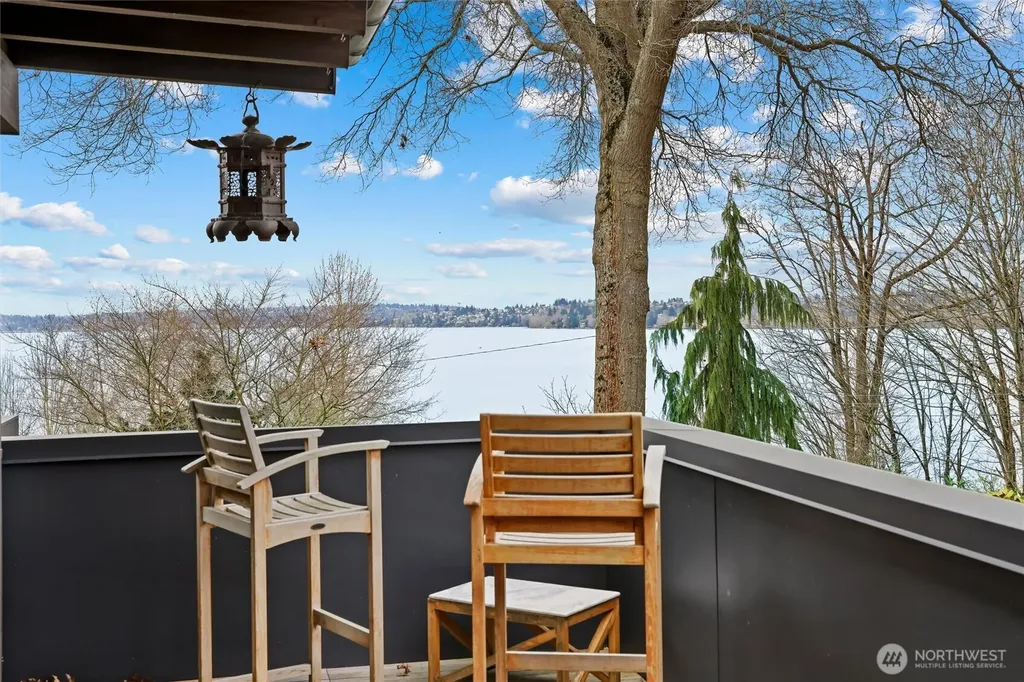 919 6th Street W Kirkland WA 98033