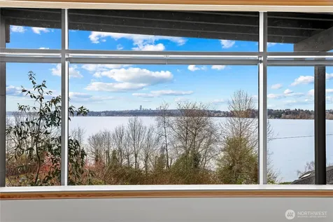 919 6th Street W Kirkland WA 98033