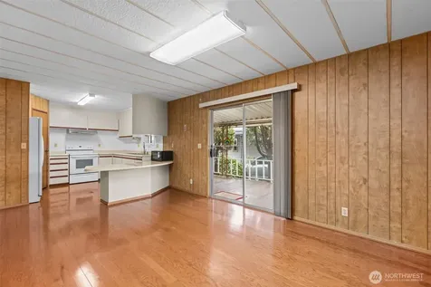 21911 SE 107th Place Kent WA 98031