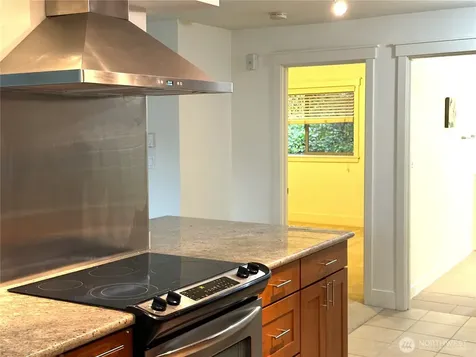 3212 SE 81st Place Mercer Island WA 98040
