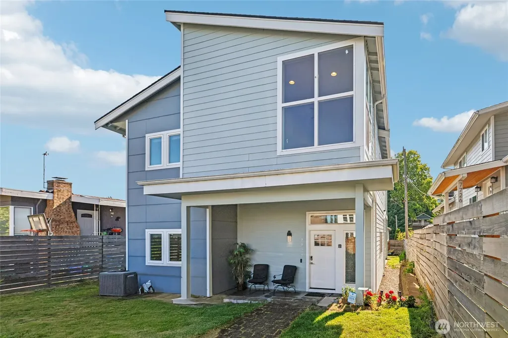 7724 16th Avenue SW Seattle WA 98106