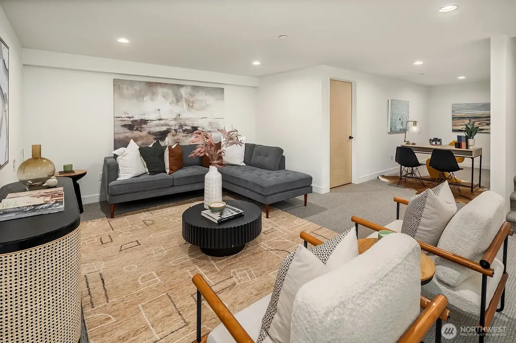 1808 E Mercer Street Seattle WA 98112
