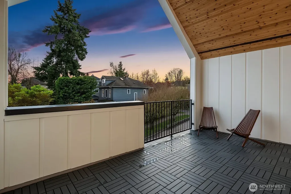 1808 E Mercer Street Seattle WA 98112