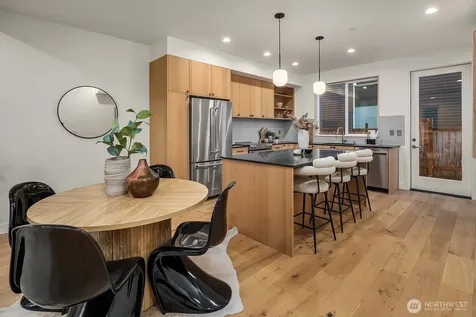 1808 E Mercer Street Seattle WA 98112