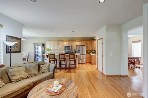 252 Quincy Avenue NE Renton WA 98059