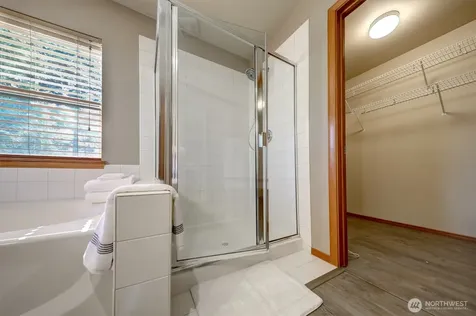 252 Quincy Avenue NE Renton WA 98059