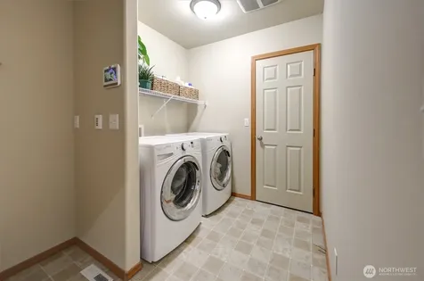 252 Quincy Avenue NE Renton WA 98059
