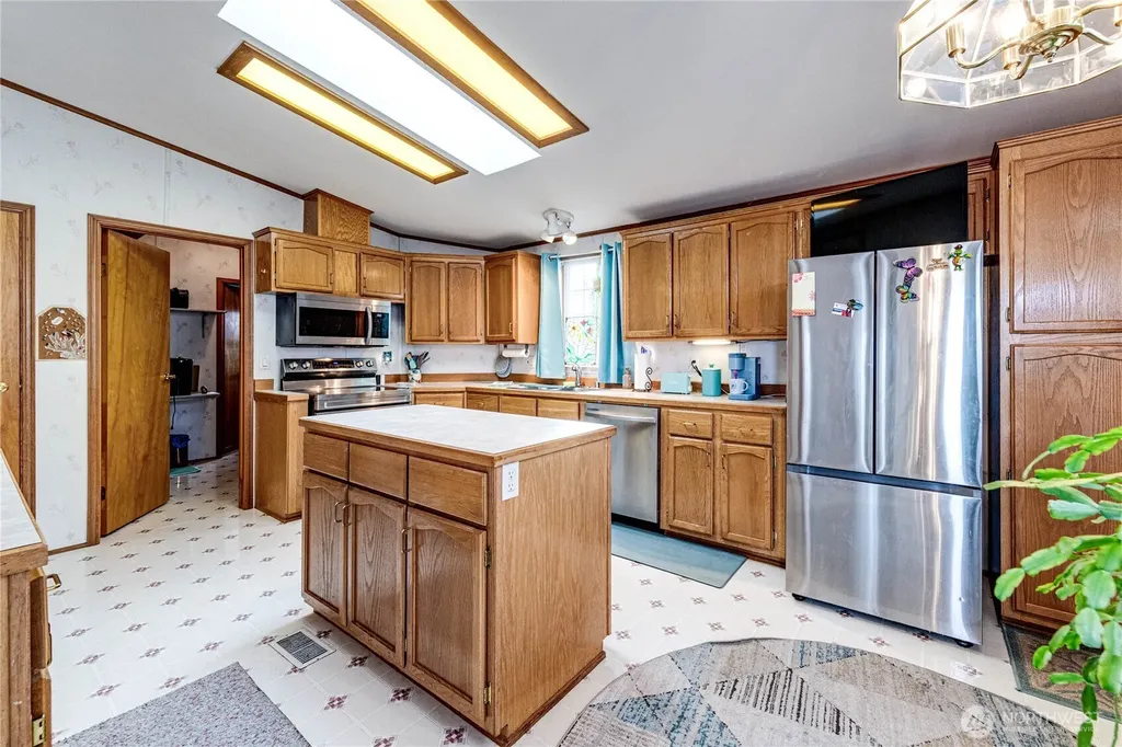 617 N 7th Avenue Sequim WA 98382