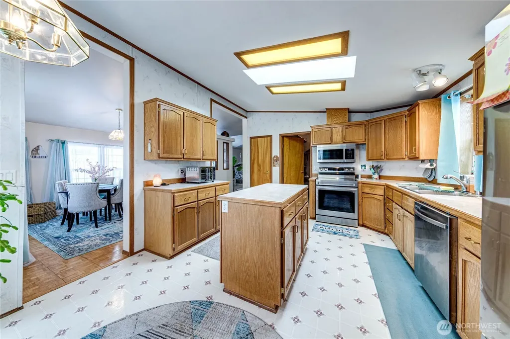 617 N 7th Avenue Sequim WA 98382