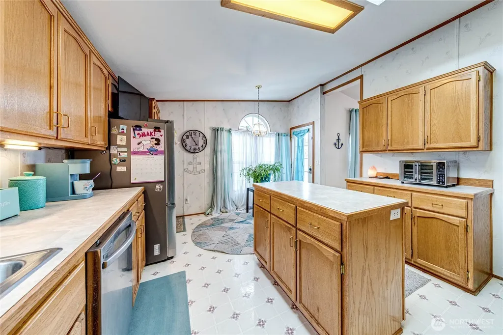 617 N 7th Avenue Sequim WA 98382