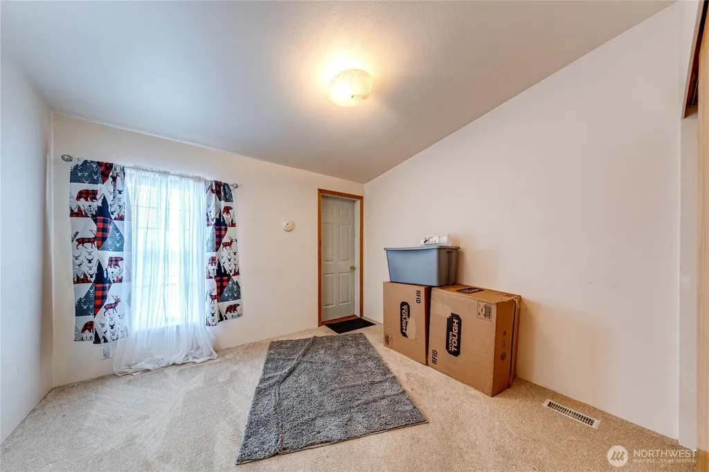 617 N 7th Avenue Sequim WA 98382