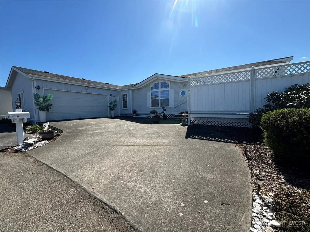 617 N 7th Avenue Sequim WA 98382
