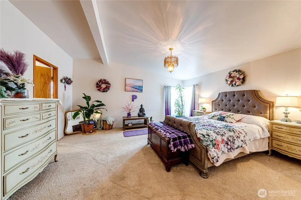 617 N 7th Avenue Sequim WA 98382