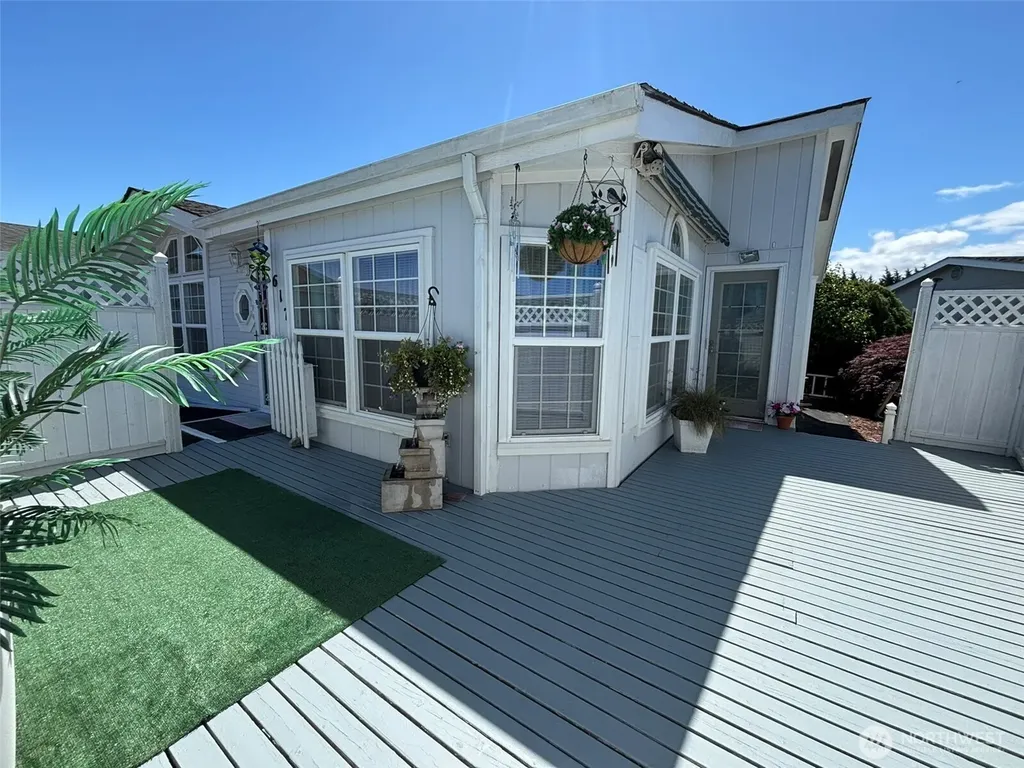 617 N 7th Avenue Sequim WA 98382