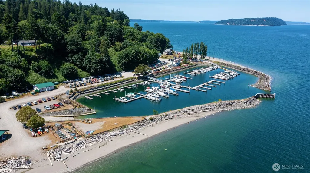 61 Cascade Drive Hat Island WA 98206