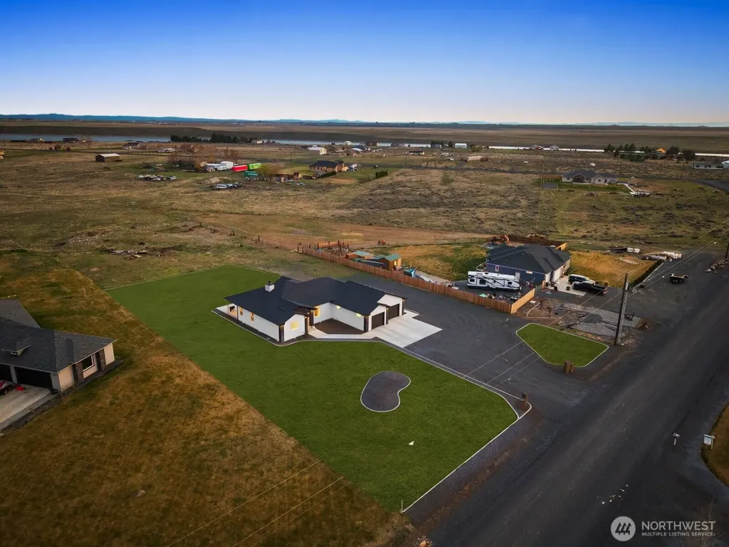 3569 Road 7.8 NE Moses Lake WA 98837