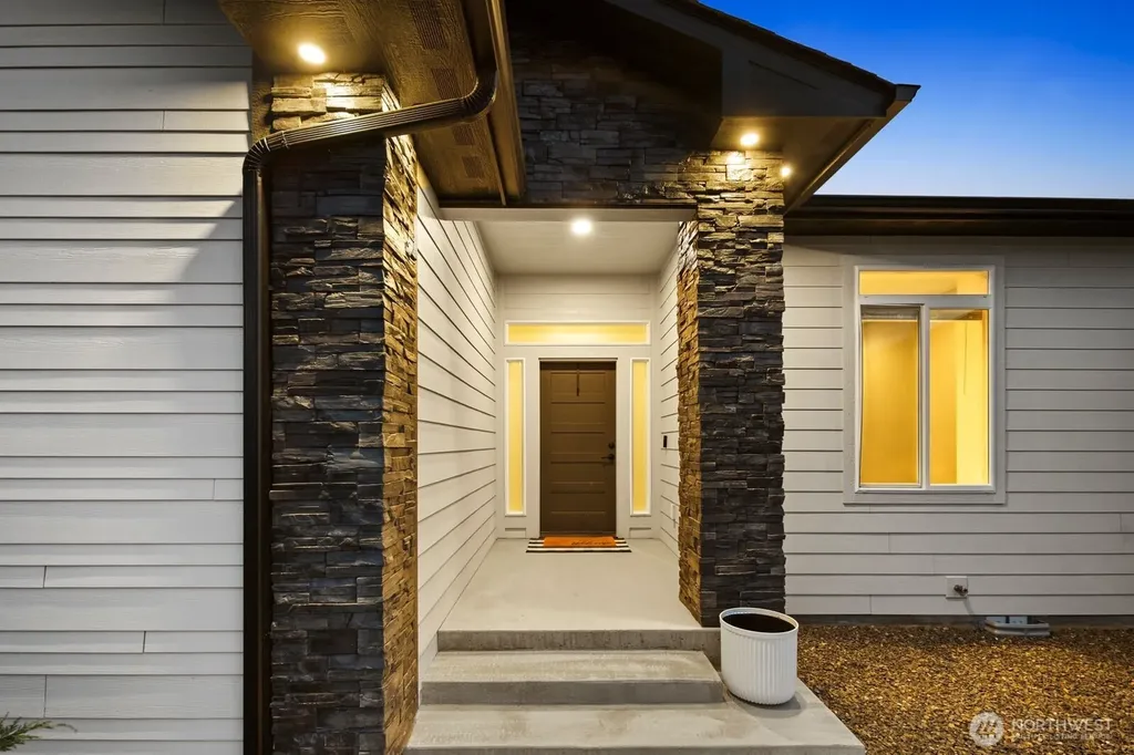 3569 Road 7.8 NE Moses Lake WA 98837