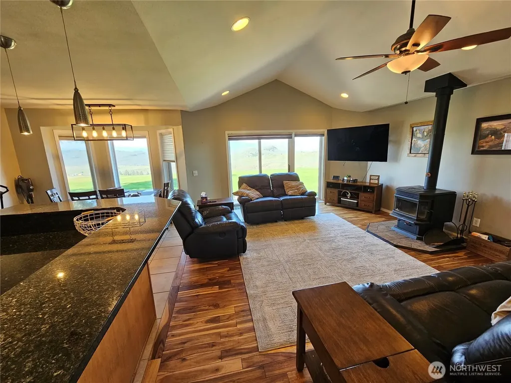 711 Havillah Road Tonasket WA 98855