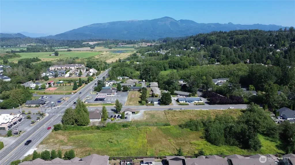 3740 E College Way Mount Vernon WA 98273
