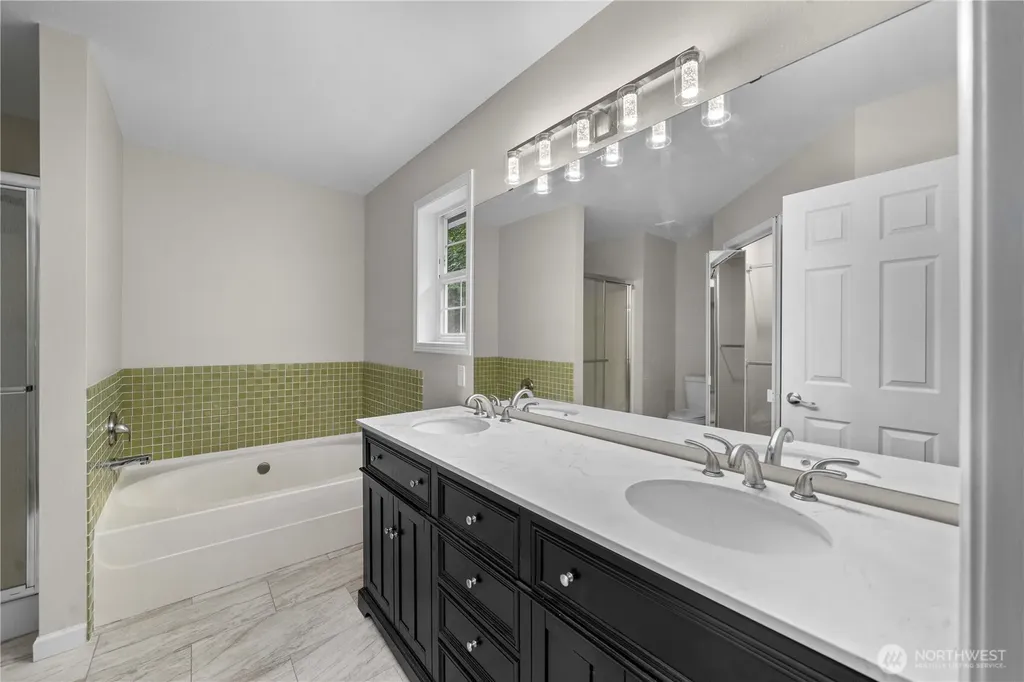 25401 Kanasket Drive Black Diamond WA 98010