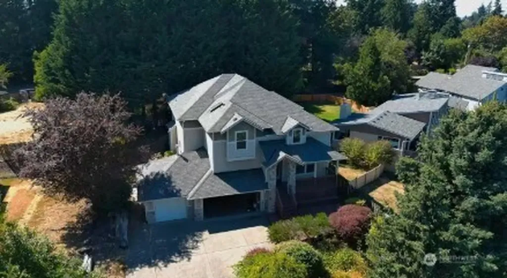 27111 141st Avenue SE Kent WA 98042
