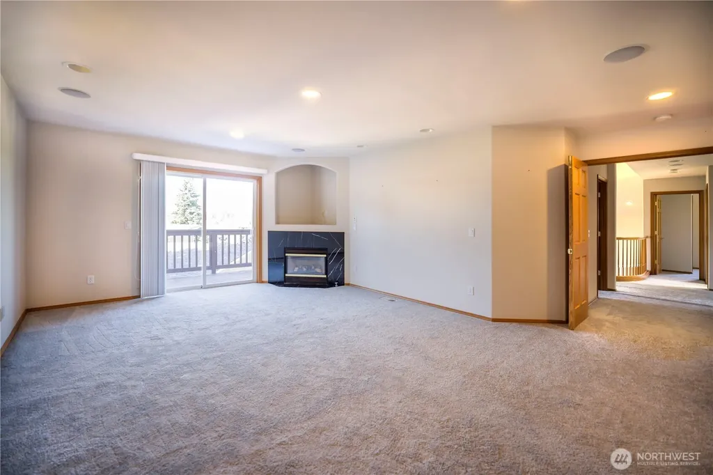27111 141st Avenue SE Kent WA 98042